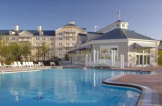 Отель Disney’s Newport Bay Club