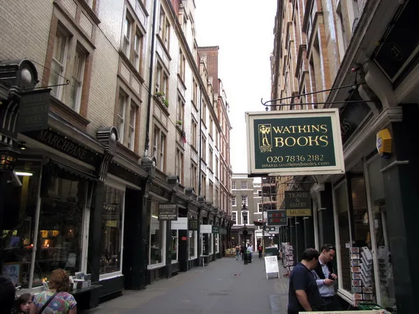 Charing Cross Road по местам съемок фильмов о Гарри Поттере Лондон