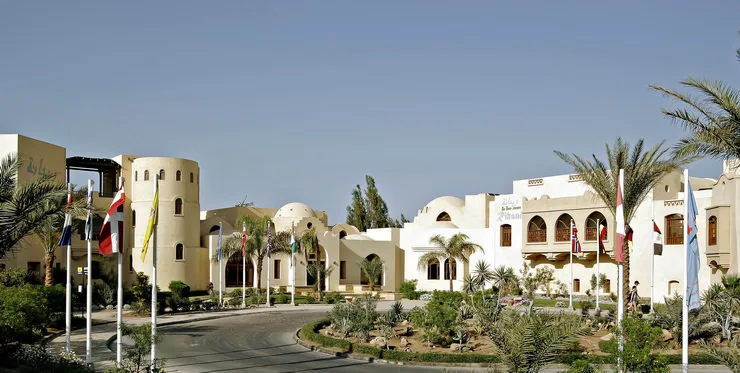 Отели Хургады для семейного отдыха: The Three Corners Sunny Beach Resort
