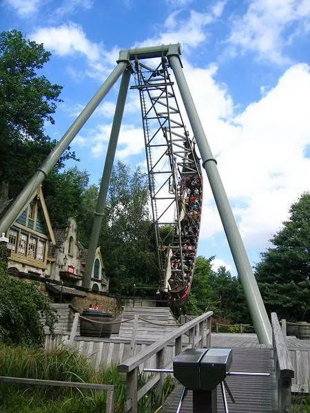 Летающий корабль «Halbmond». Парк Эфтелинг