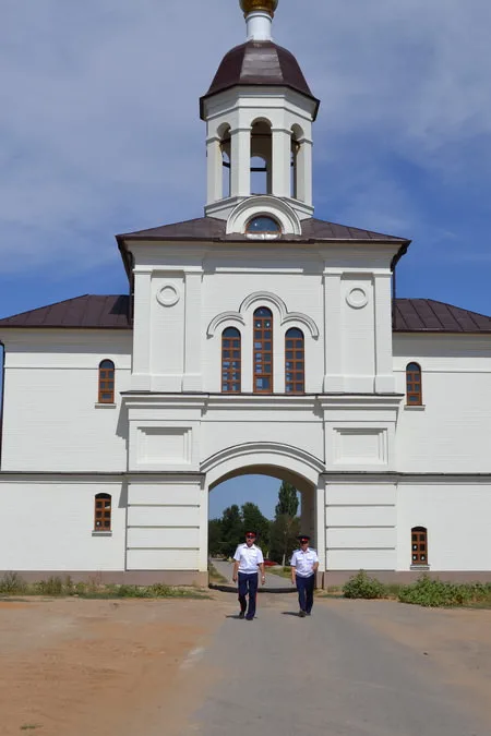 Свято-Вознесенский Дубовский монастырь. Главный вход