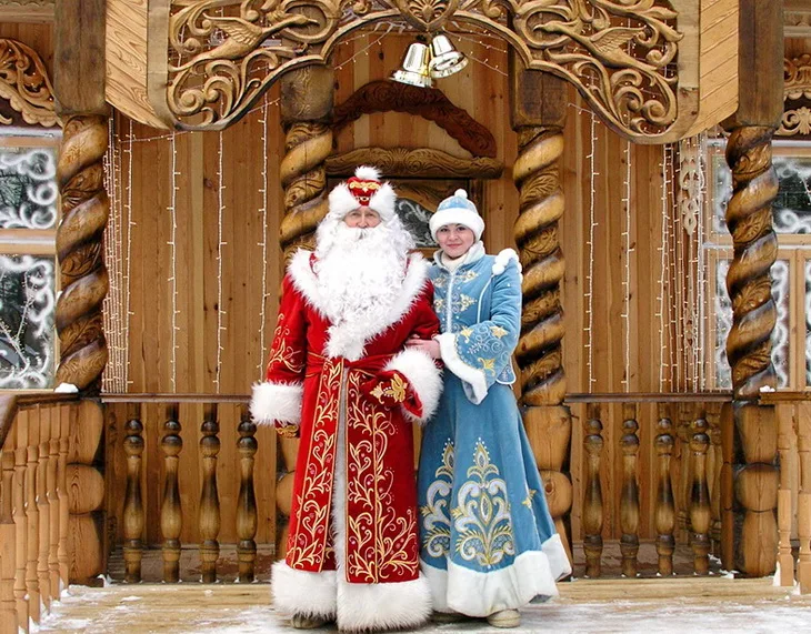 belorusskij-ded-moroz-i-snegurochka