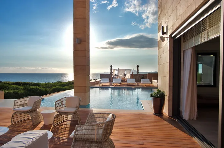 kosta-navarino-otel