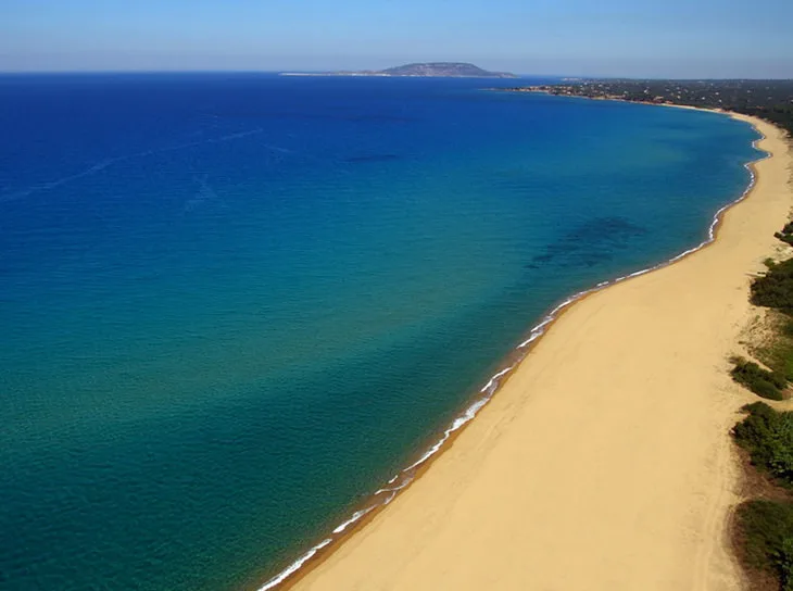 kosta-navarino-plyazh