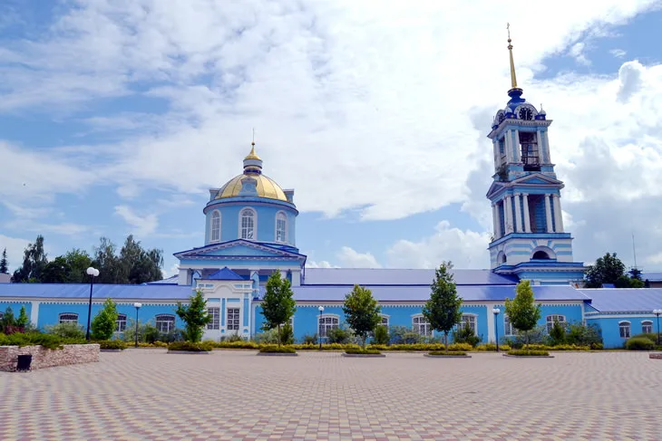 Собор Успения Пресвятой Богородицы в Задонске