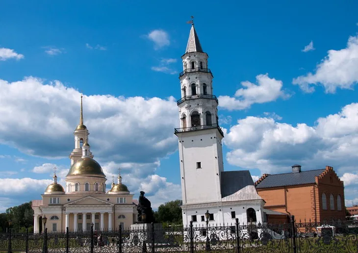 Невьянская башня